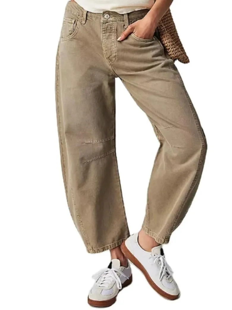Oversized beige barrel jeans