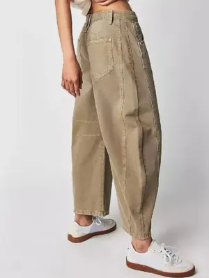 Oversized beige barrel jeans