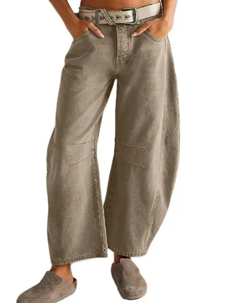 Oversized beige barrel jeans